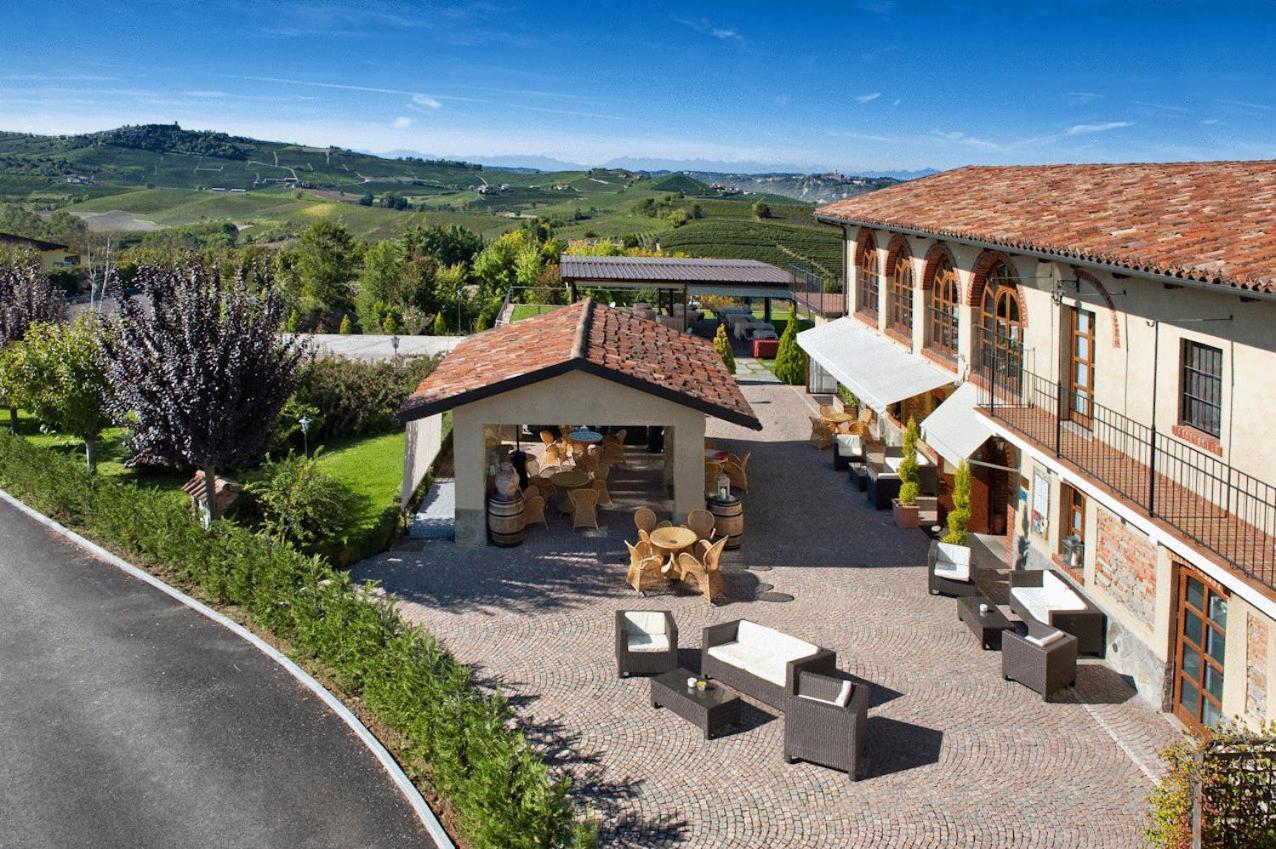 Il Vigneto Guest House Roddi Bagian luar foto