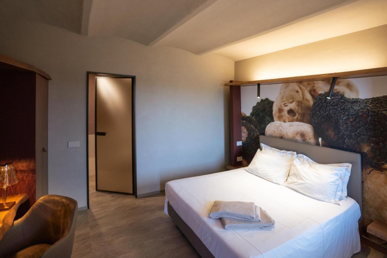 Il Vigneto Guest House Roddi Bagian luar foto