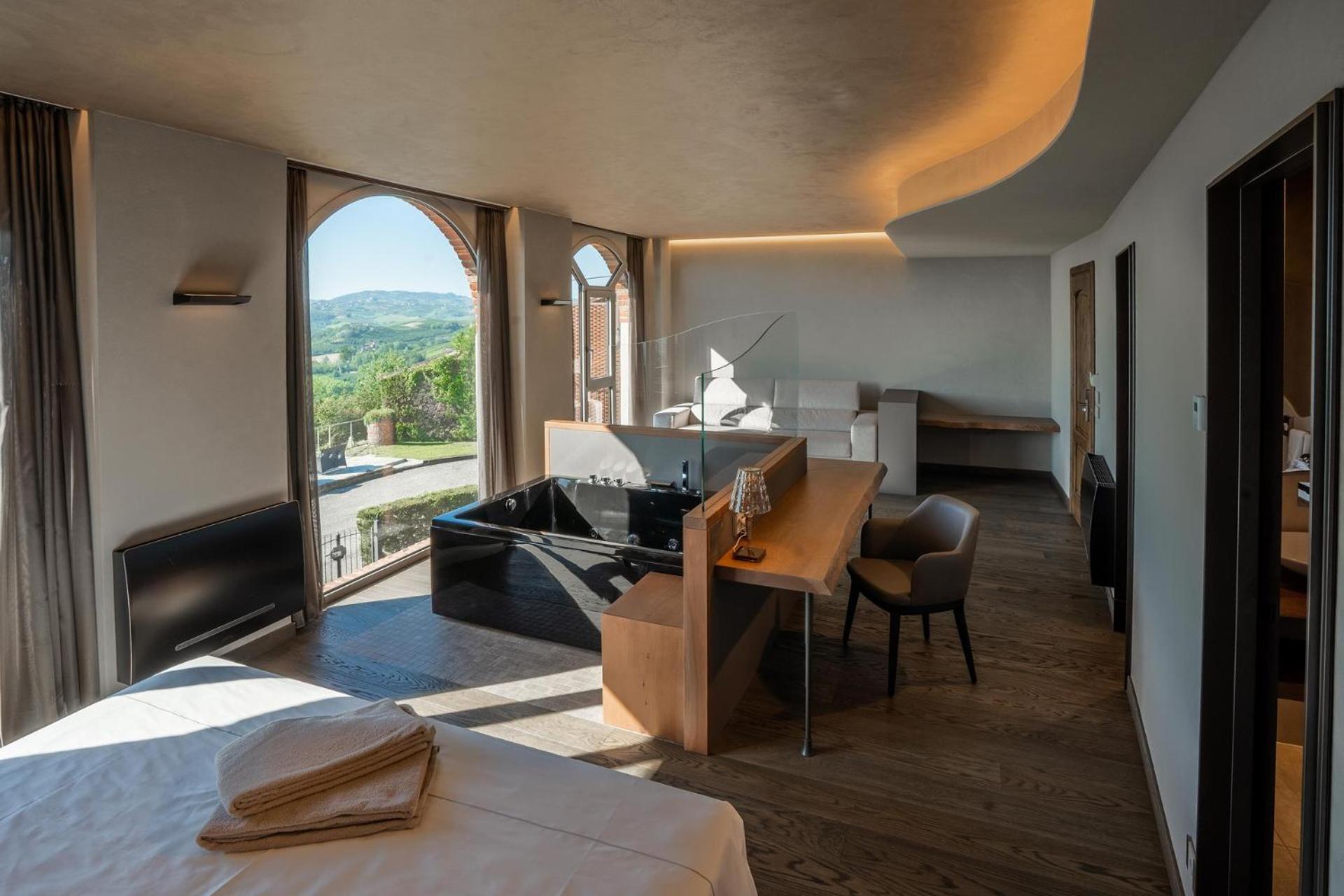 Il Vigneto Guest House Roddi Bagian luar foto
