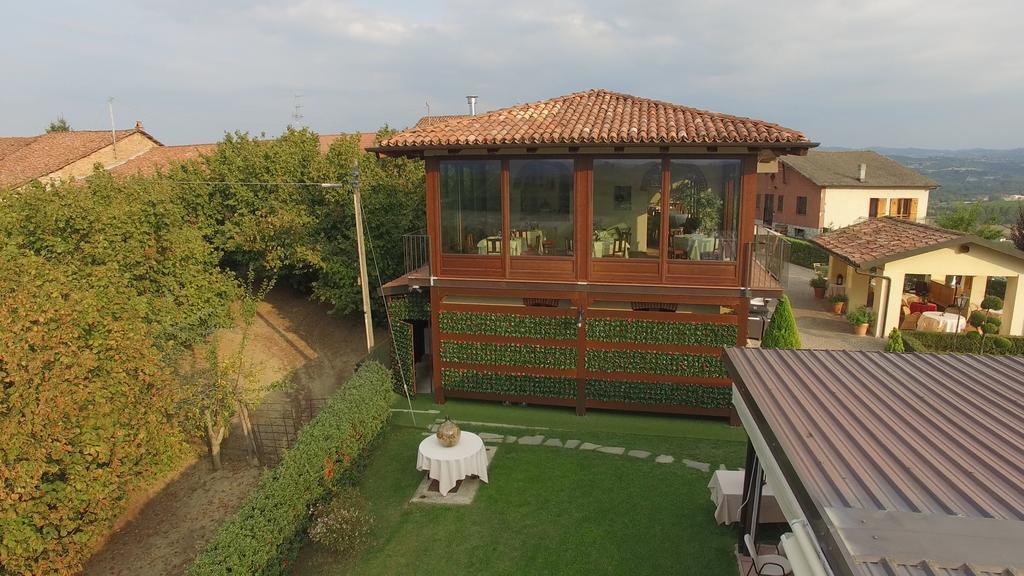 Il Vigneto Guest House Roddi Bagian luar foto