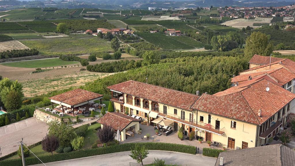 Il Vigneto Guest House Roddi Bagian luar foto