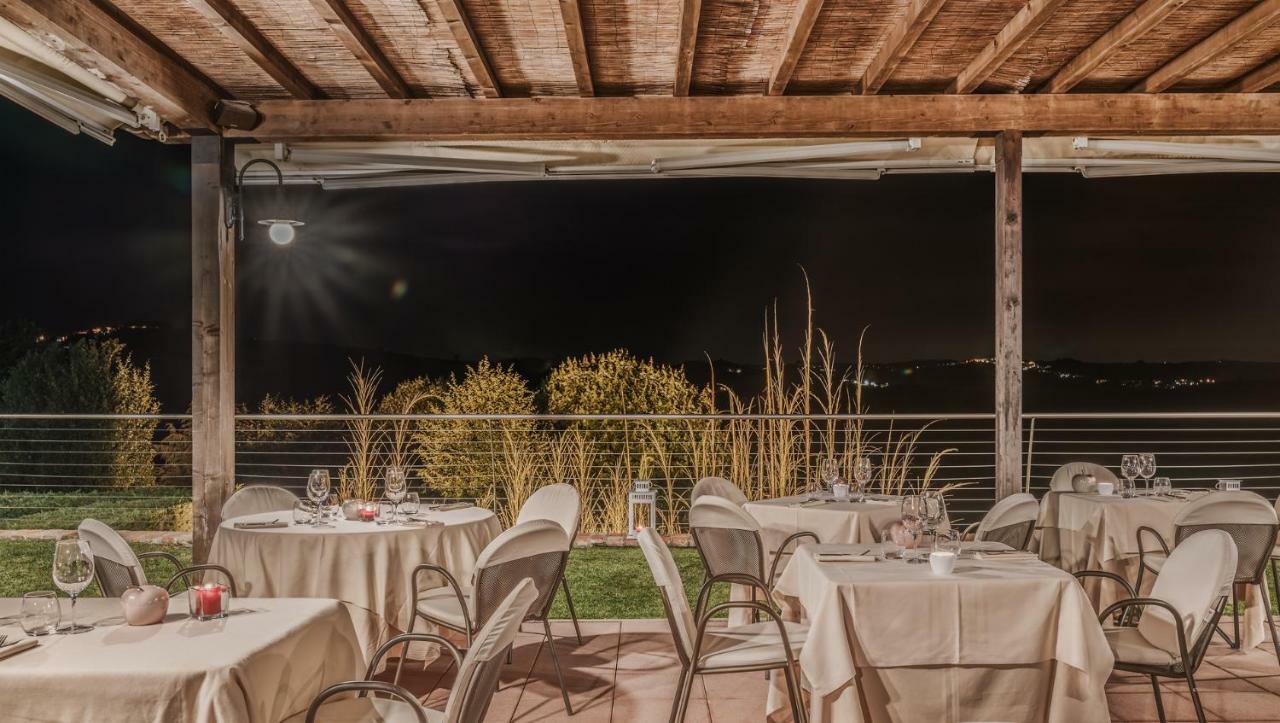 Il Vigneto Guest House Roddi Bagian luar foto
